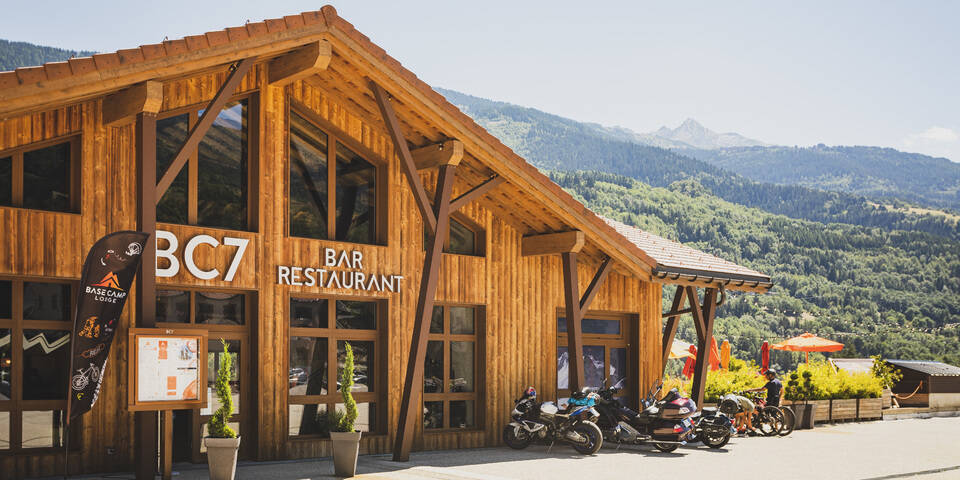 restaurant