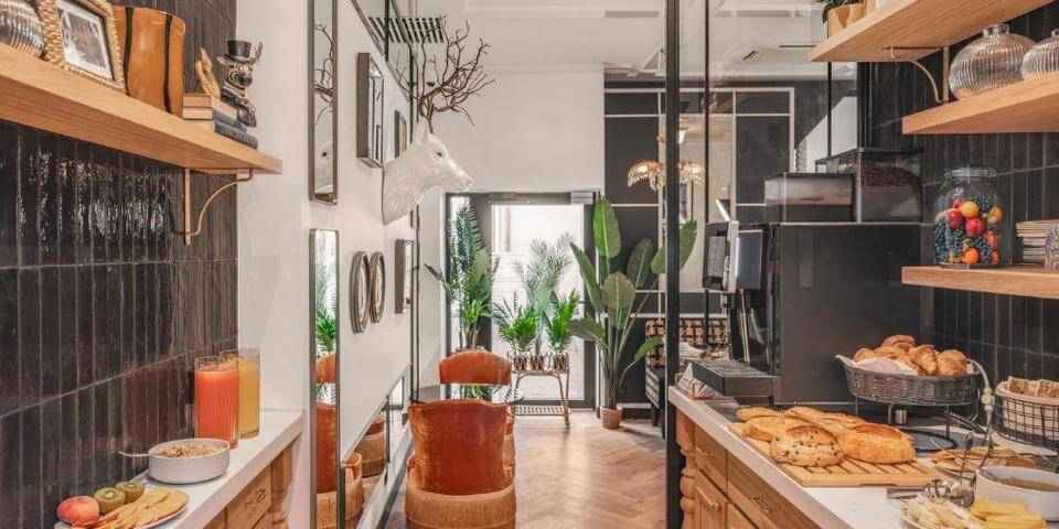 restaurant