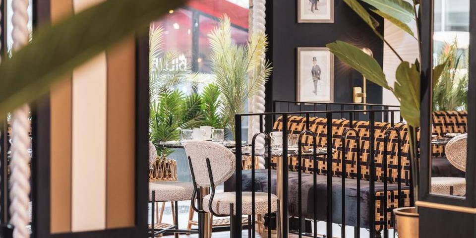 restaurant