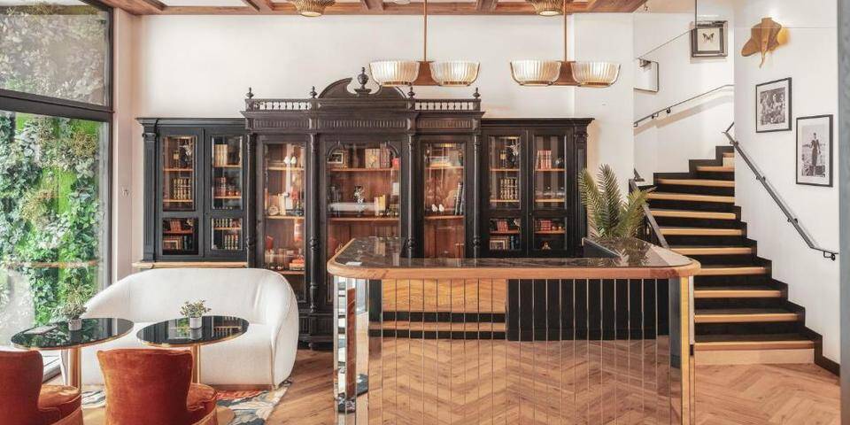 restaurant