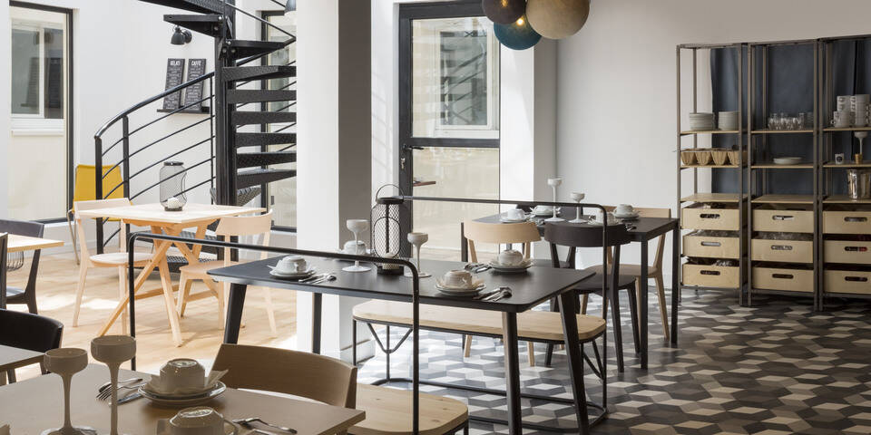 restaurant