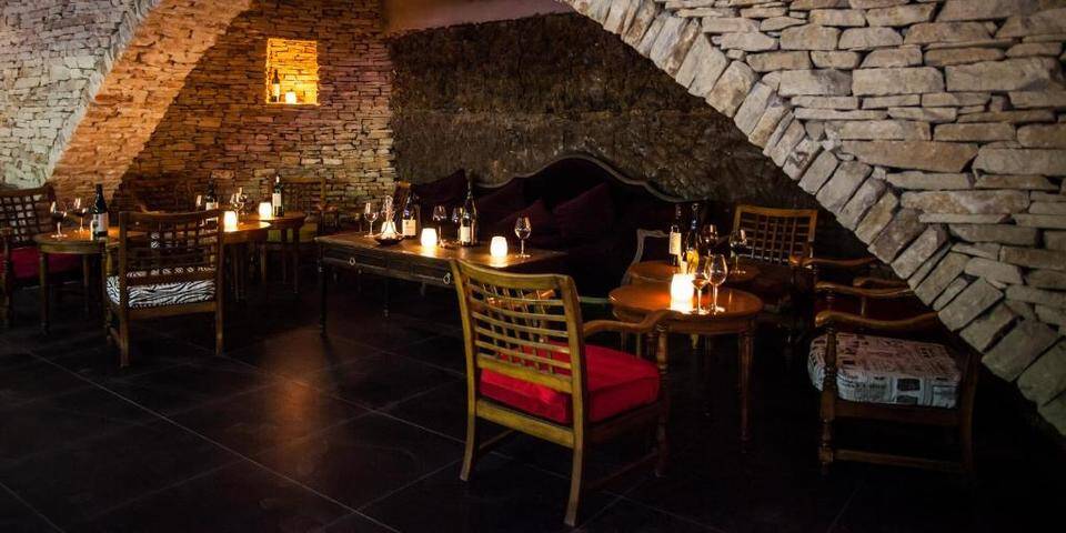 restaurant