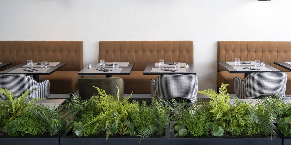 restaurant