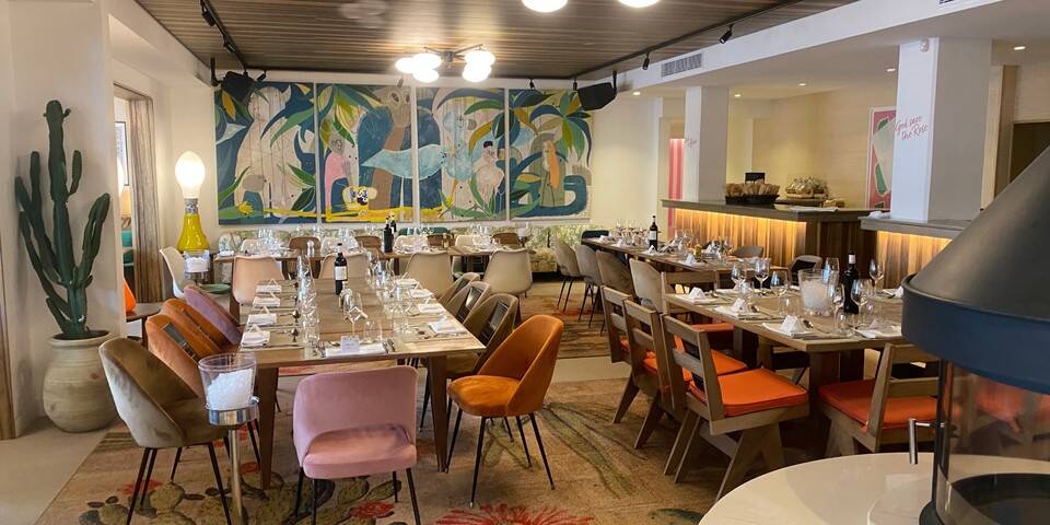 restaurant