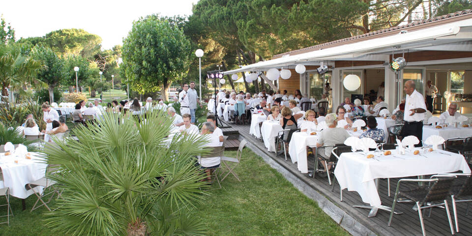 restaurant