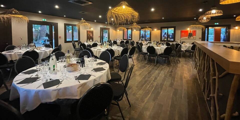 restaurant