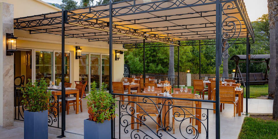 restaurant