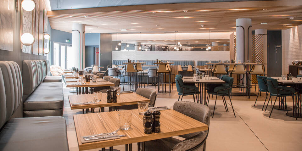 restaurant