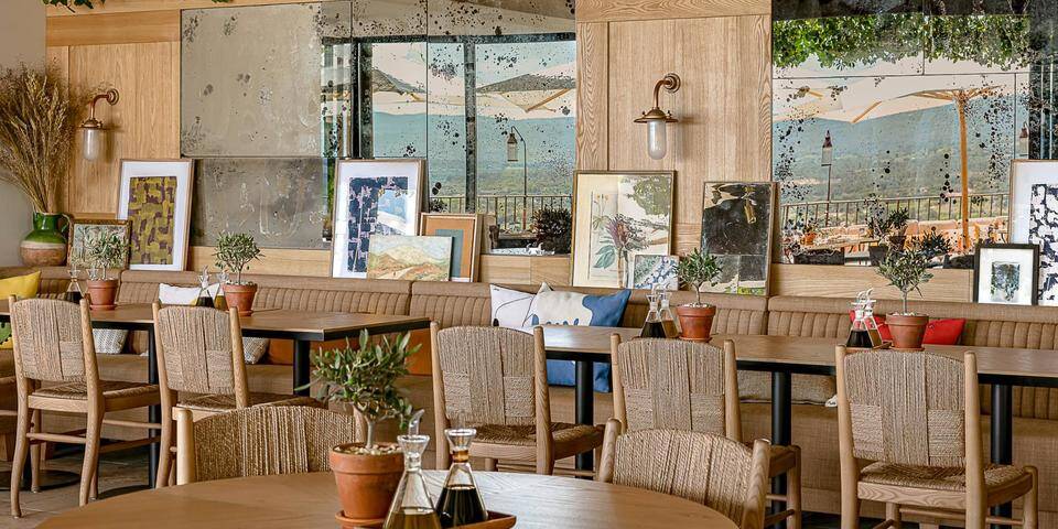restaurant