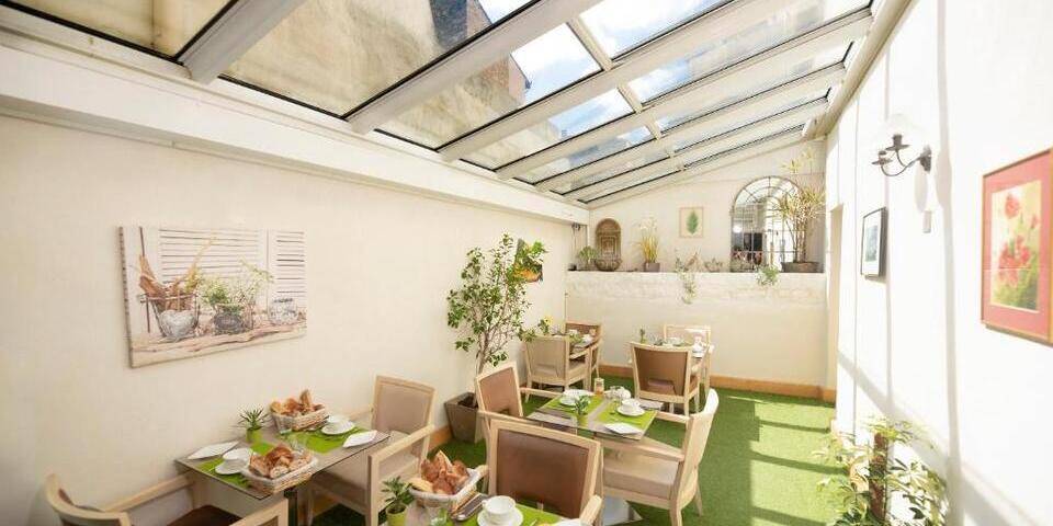 restaurant