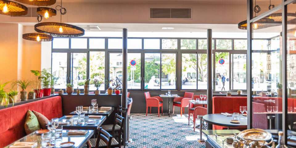 restaurant