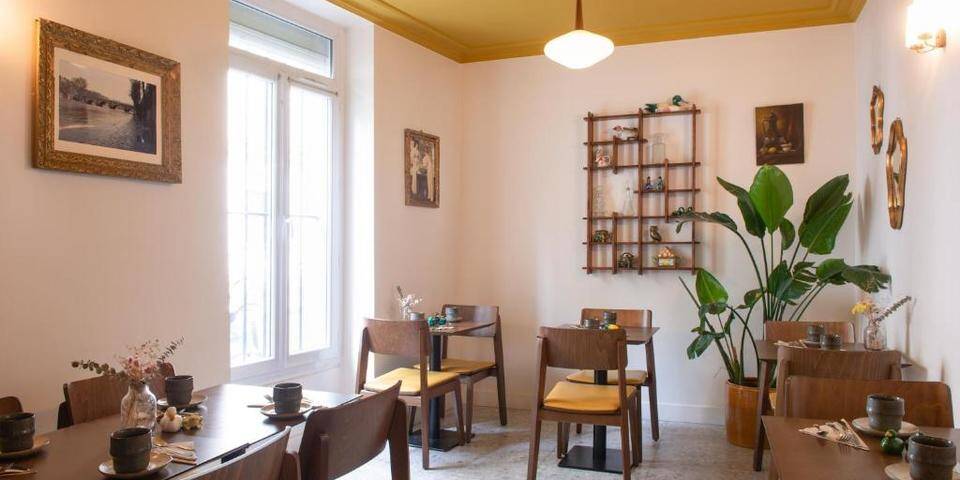 restaurant