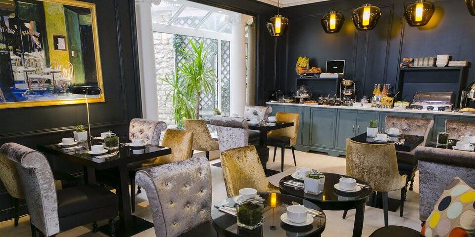 restaurant