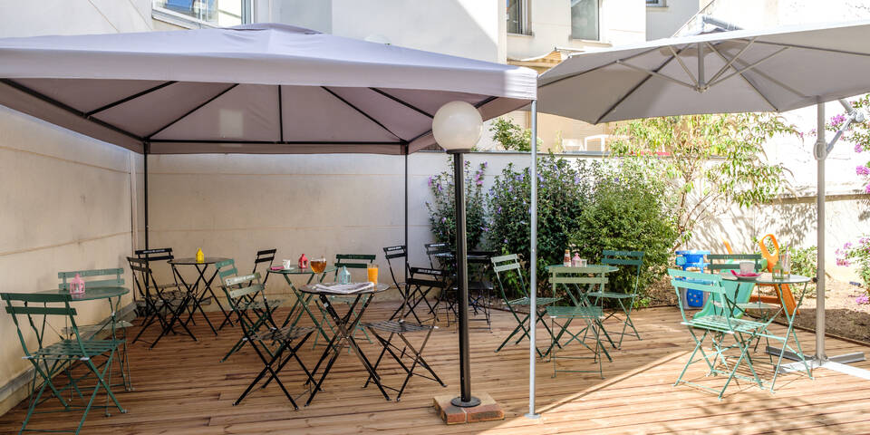 restaurant