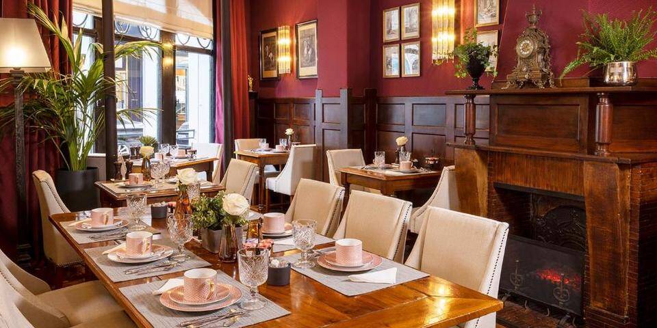restaurant