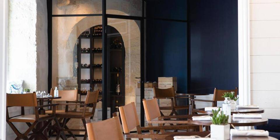 restaurant