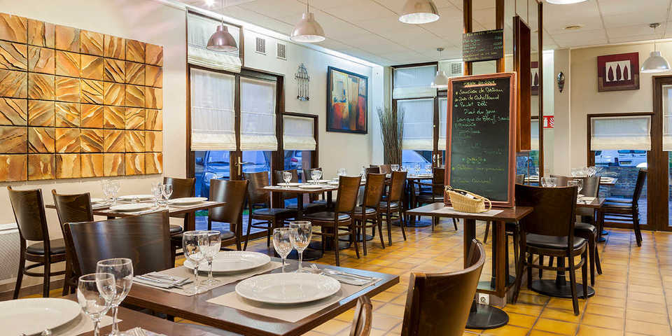 restaurant
