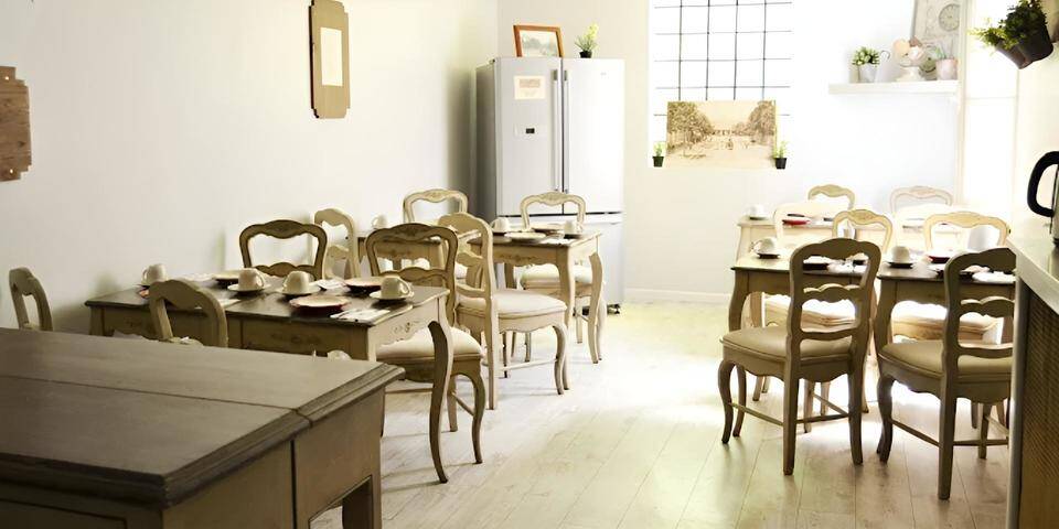 restaurant