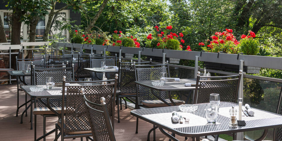 restaurant