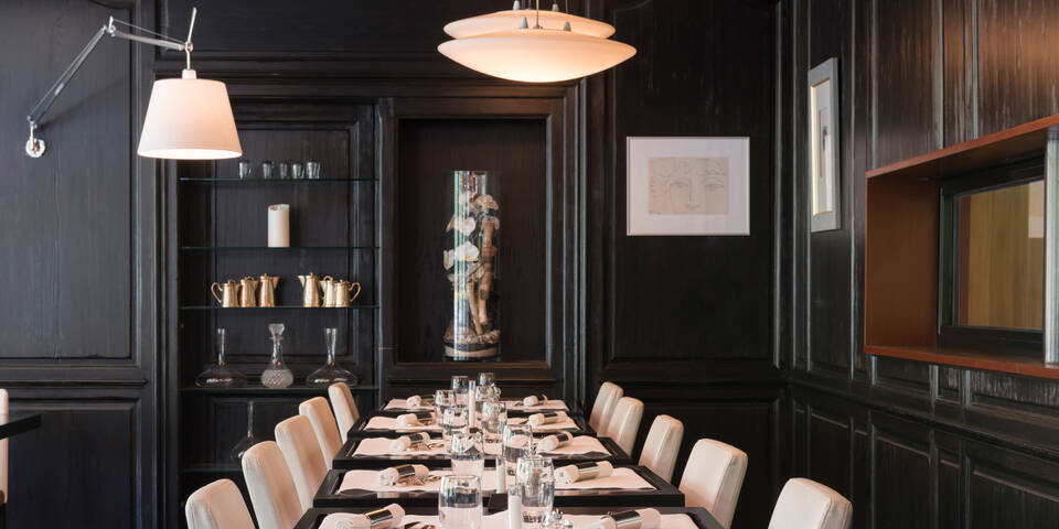 restaurant