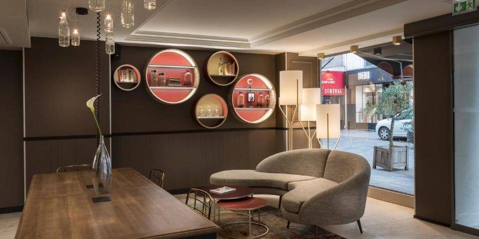 restaurant