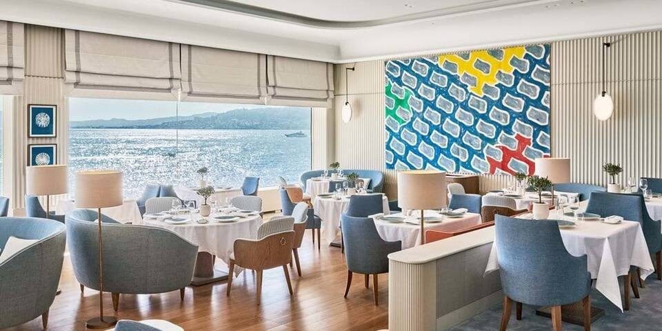 restaurant