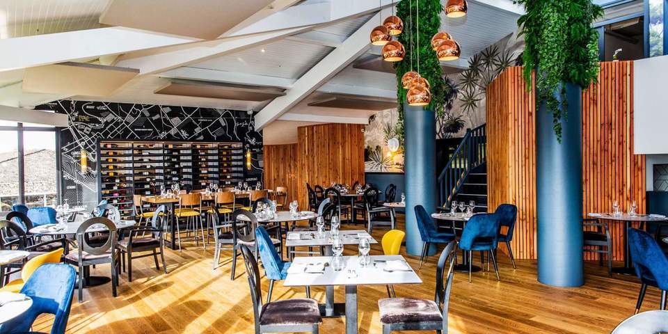 restaurant