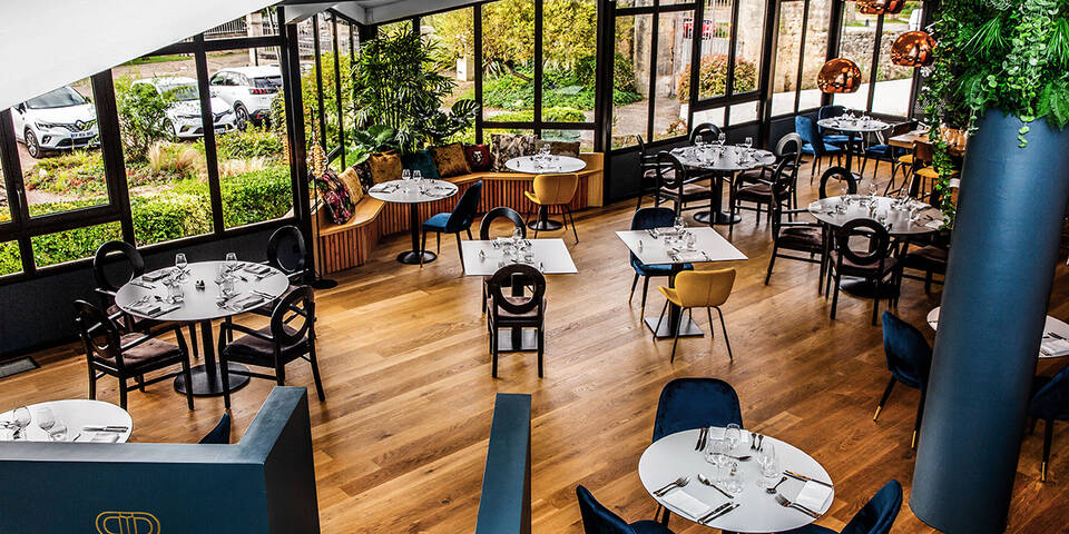 restaurant