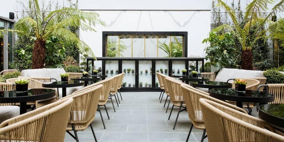restaurant