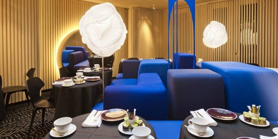 restaurant