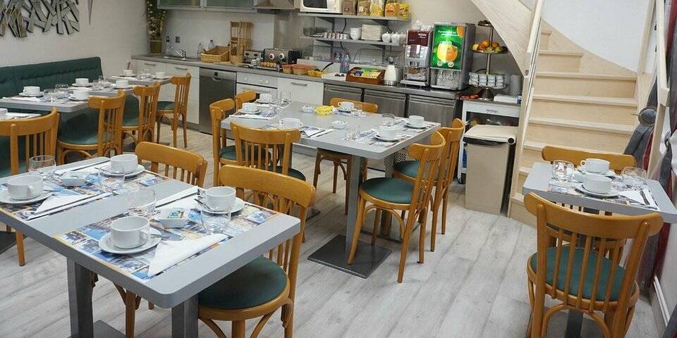 restaurant