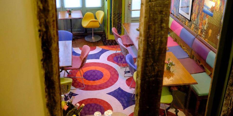 restaurant