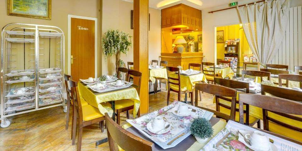 restaurant