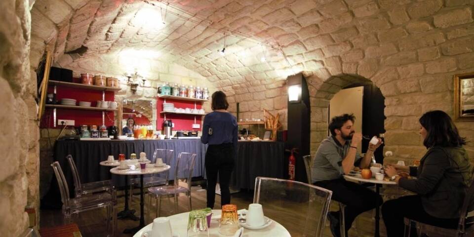 restaurant