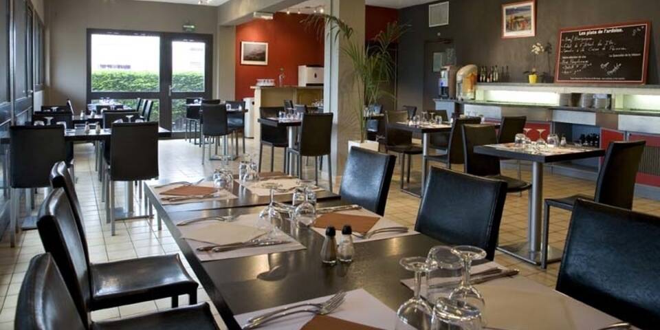 restaurant