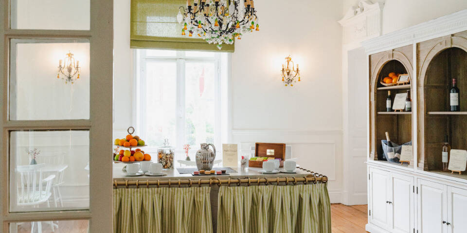 restaurant