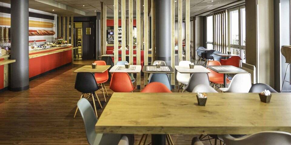 restaurant