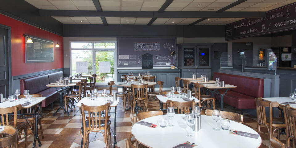 restaurant