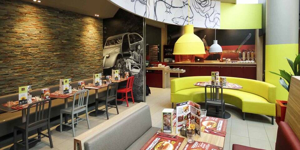 restaurant