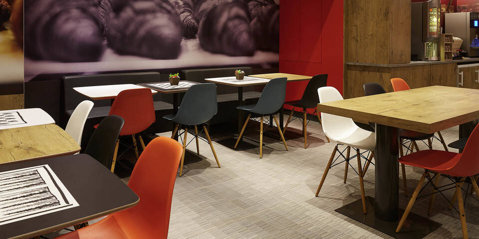 restaurant