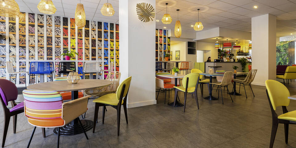 restaurant