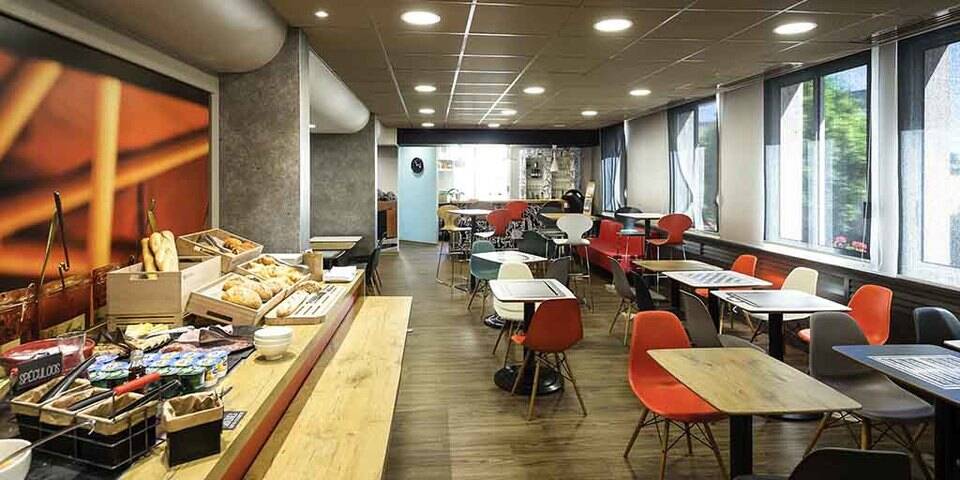 restaurant