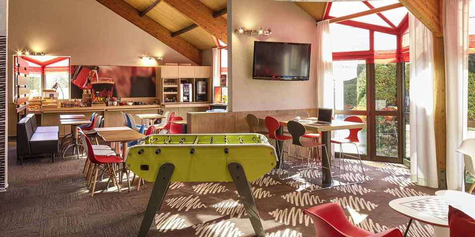 restaurant