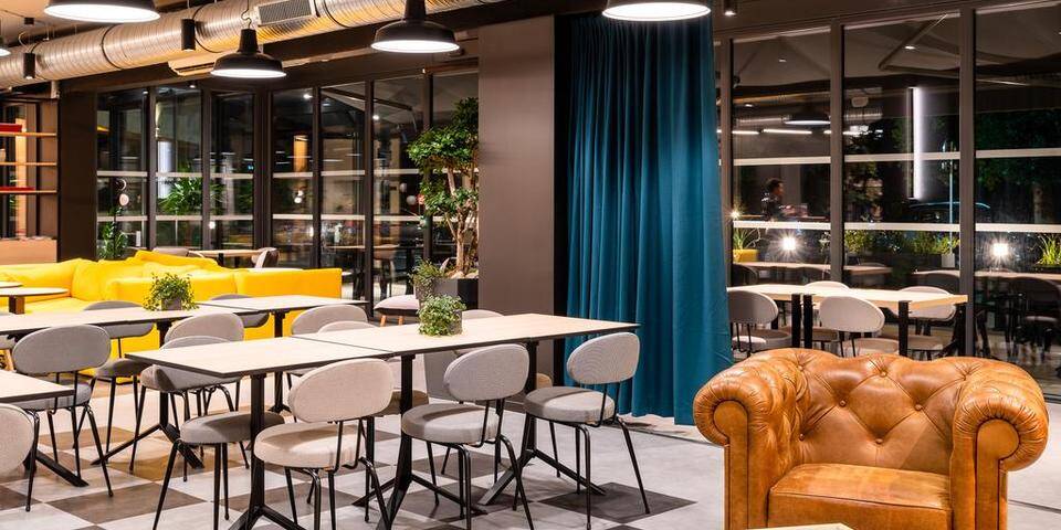 restaurant