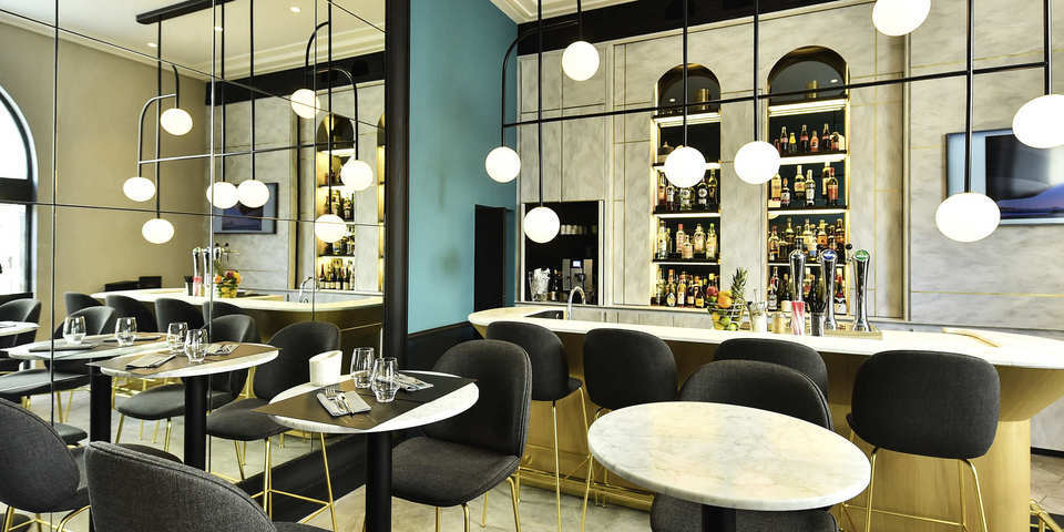 restaurant
