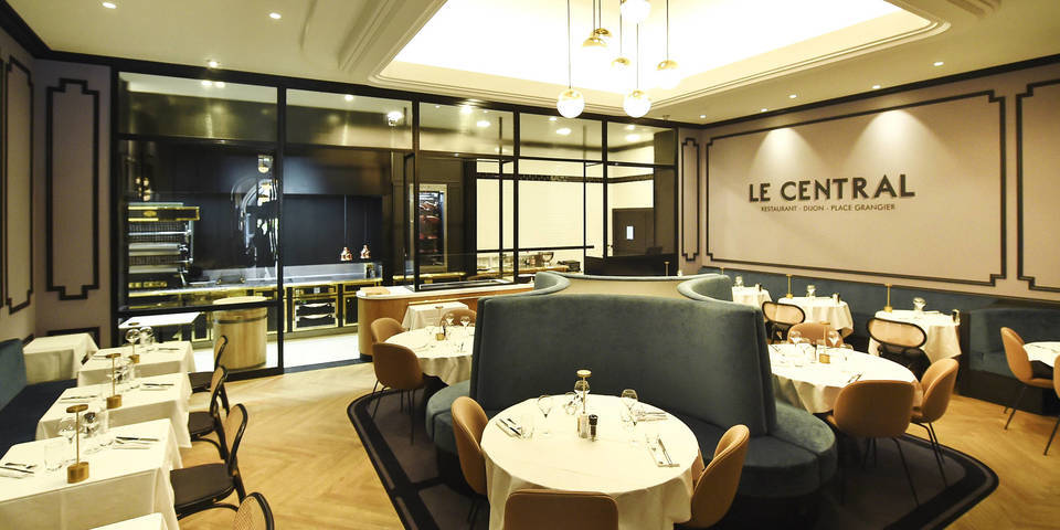 restaurant