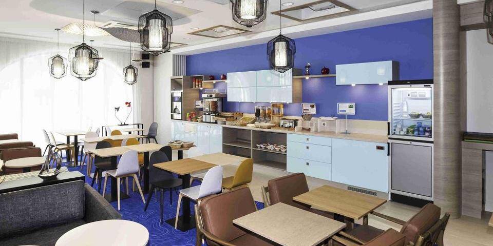 restaurant
