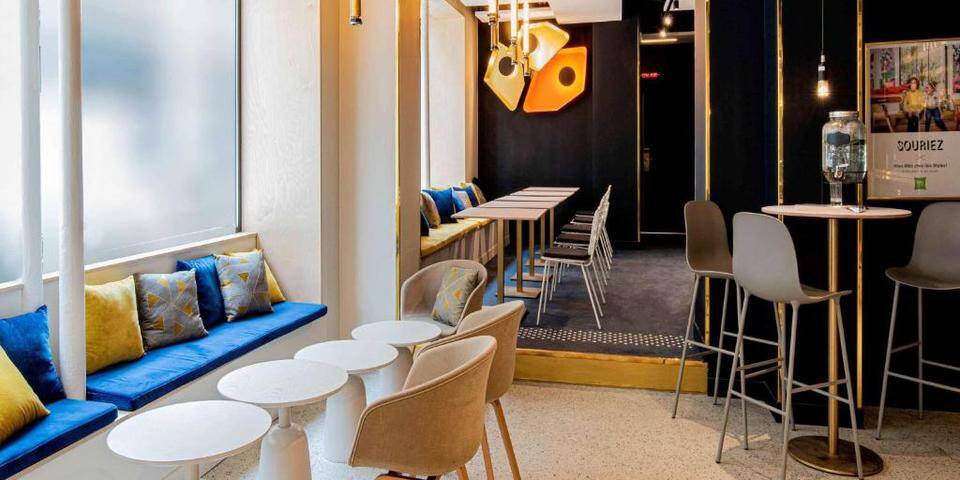 restaurant