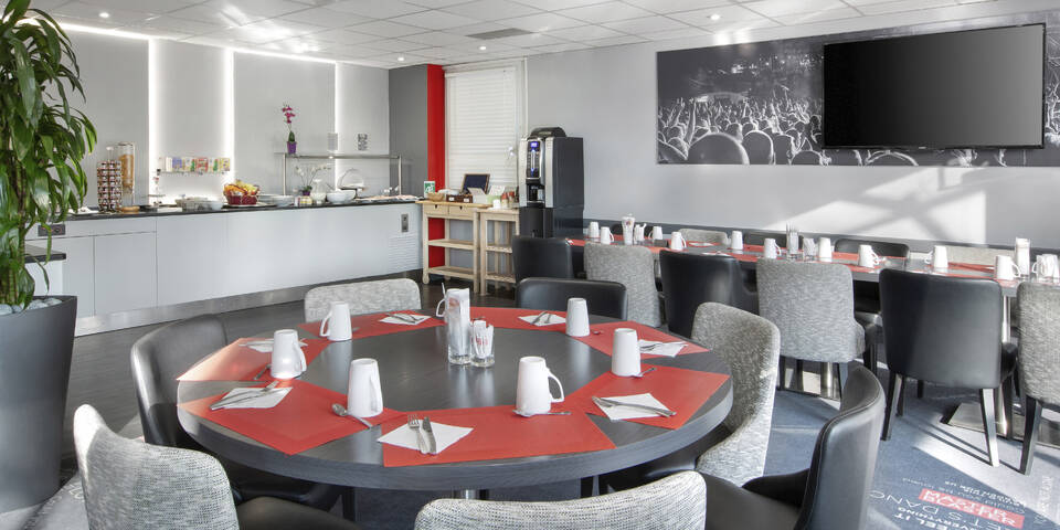 restaurant