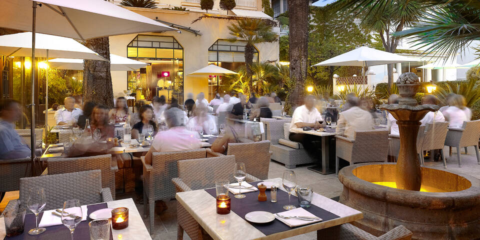 restaurant